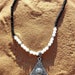 Collier Amazigh Tavzimt en Agate Noire