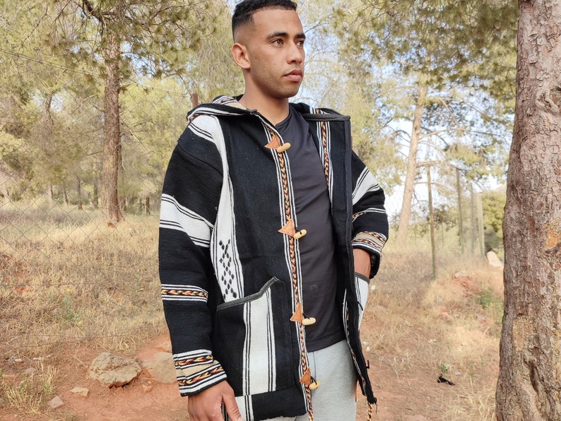 Taqchavit Tamazight Manteau Berbère