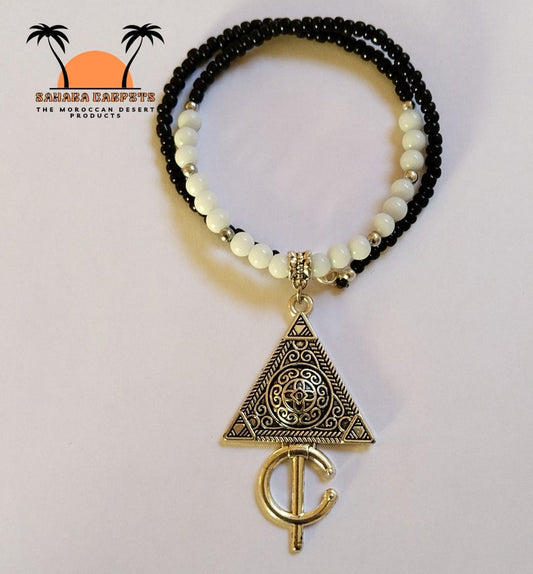 Collier Amazigh Tavzimt en Agate Noire